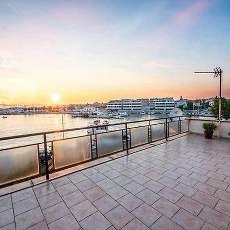 Amazing Seaview Apartment With A Balcony Near The Beach - Kneza Trpimira I ซาดาร์ ภายนอก รูปภาพ