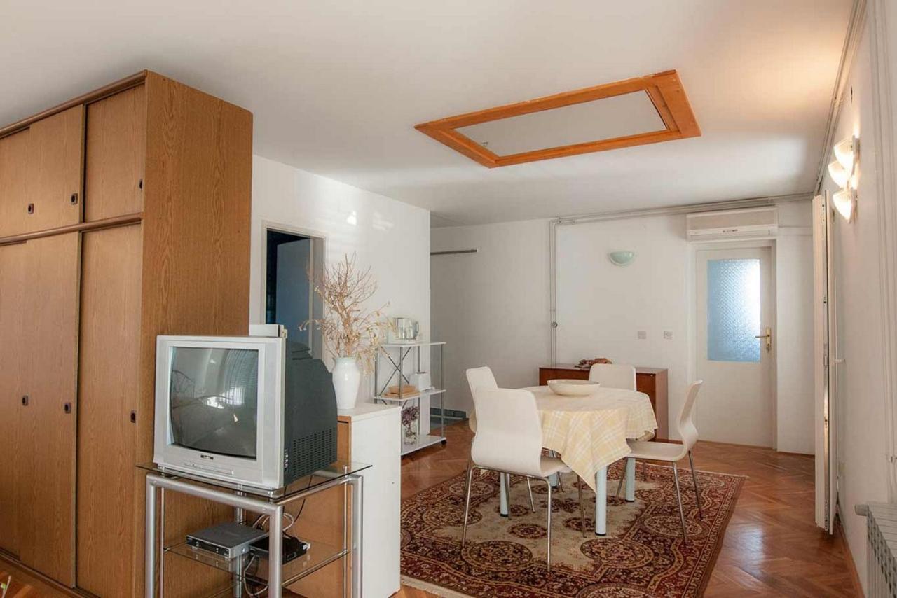 Amazing Seaview Apartment With A Balcony Near The Beach - Kneza Trpimira I ซาดาร์ ภายนอก รูปภาพ