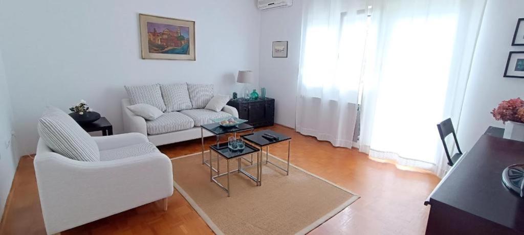 Amazing Seaview Apartment With A Balcony Near The Beach - Kneza Trpimira I ซาดาร์ ภายนอก รูปภาพ