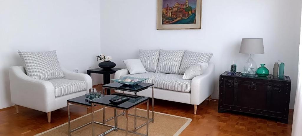 Amazing Seaview Apartment With A Balcony Near The Beach - Kneza Trpimira I ซาดาร์ ภายนอก รูปภาพ
