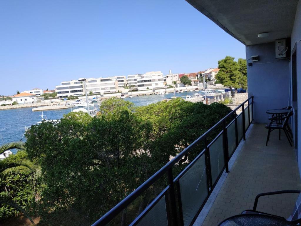 Amazing Seaview Apartment With A Balcony Near The Beach - Kneza Trpimira I ซาดาร์ ภายนอก รูปภาพ